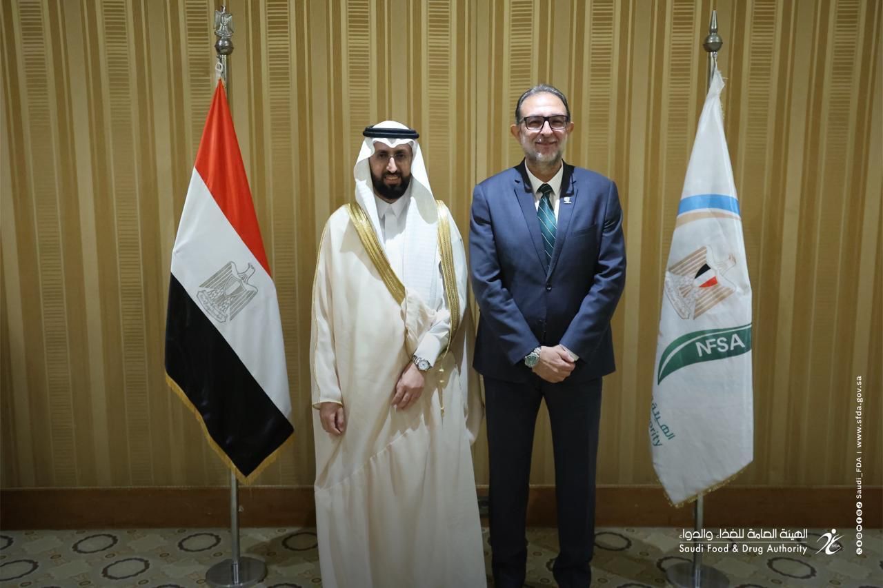 رئيس هيئة الغذاء والدواء يبحث مع رئيس هيئة سلامة الغذاء المصري سبل تعزيز التعاون في الجوانب التنظيمية والرقابية