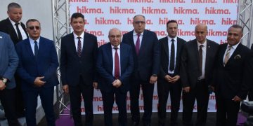 وزير الصناعة الصيدلانية الجزائري يتفقد أحدث مصانع «الحكمة» البالغ حجم استثماراته 30 مليون دولار