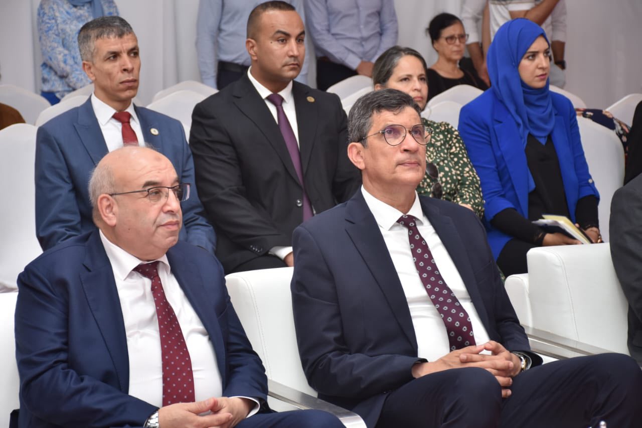 وزير الصناعة الصيدلانية الجزائري يتفقد مصنع ميرينال للأدوية ويستعرض المشروعات المستقبلية للشركة