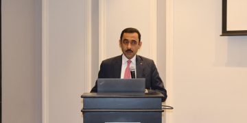 د. نزار مهيدات مدير عام هيئة الغذاء والدواء الأردنية