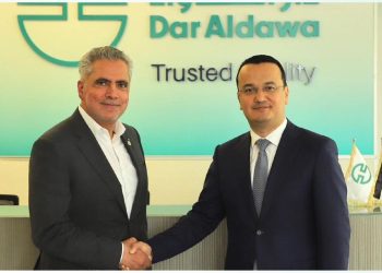 الرئيس التنفيذي لـ«دار الدواء» الأردنية يبحث مع وزير الصناعة الأوزبكستاني سبل التعاون الدوائي