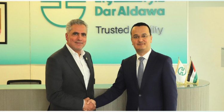 الرئيس التنفيذي لـ«دار الدواء» الأردنية يبحث مع وزير الصناعة الأوزبكستاني سبل التعاون الدوائي