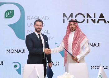 «رغد المتحدة الطبية» توقع اتفاقية شراكة استراتيجية مع «موناجي» لتوزيع منتجاتها في المملكة