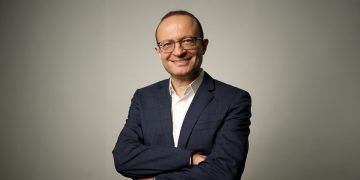 محمد عز الدين، المدير الاقليمي لمنطقة الخليج لشركة نوفارتس