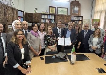 أسترازينيكا توقع اتفاقية شراكة استراتيجية مع وزارة الصحة الجزائرية لتعزيز جهود مكافحة سرطان الرئة