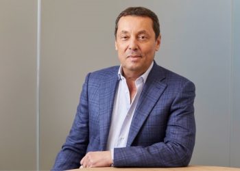 د. سعيد دروزة، رئيس مجلس الإدارة التنفيذي لشركة أدوية الحكمة،