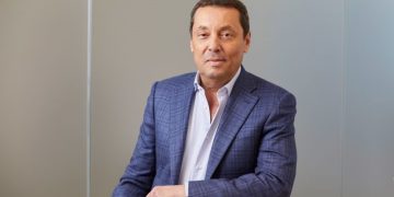 د. سعيد دروزة، رئيس مجلس الإدارة التنفيذي لشركة أدوية الحكمة،