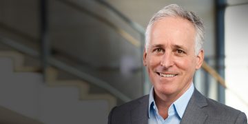 ريتشارد بوبس الرئيس التنفيذي لشركة ألكيرميس للأدوية الحيوية