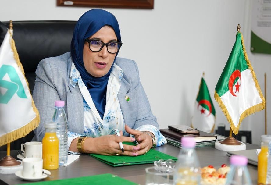 نبيلة بن يغزر المولودة وارث، المدير العام لمجمع صيدال الجزائري 