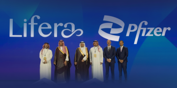 «لايفيرا» توقع شراكة استراتيجية مع «فايزر» لاستكشاف فرص تصنيع أدويتها المبتكرة في المملكة