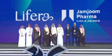 «لايفيرا» و«جمجوم فارما» تُطلقان مشروعًا مشتركًا لتطوير وتصنيع اللقاحات والمستحضرات الحيوية في المملكة
