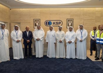 وزير الصحة الكويتي يزور مصنع «الشفاء فارما» التابع للشركة الكويتية السعودية للصناعات الدوائية المزمع تشغيله في مارس 2026