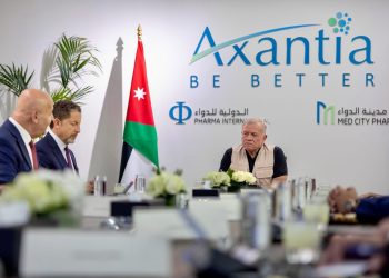 الملك عبدالله الثاني يزور الشركة الدولية للدواء ويشيد بدورها في تعزيز الأمن الدوائي