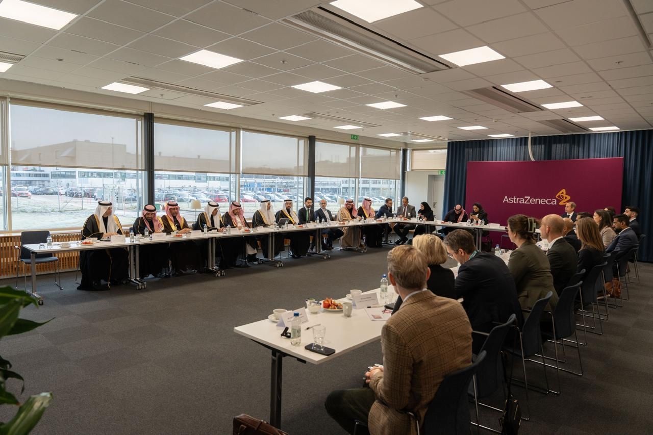 وزير الصحة يزور الموقع التصنيعي المتطور لشركة أسترازينيكا بالسويد ويطلع على أحدث تقنيات تصنيع الأدوية المبتكرة 