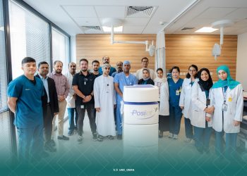 مركز السلطان قابوس لأمراض السرطان يُدشّن أحدث جهاز متكامل للحقن الآلي للمواد المشعة في سلطنة عُمان