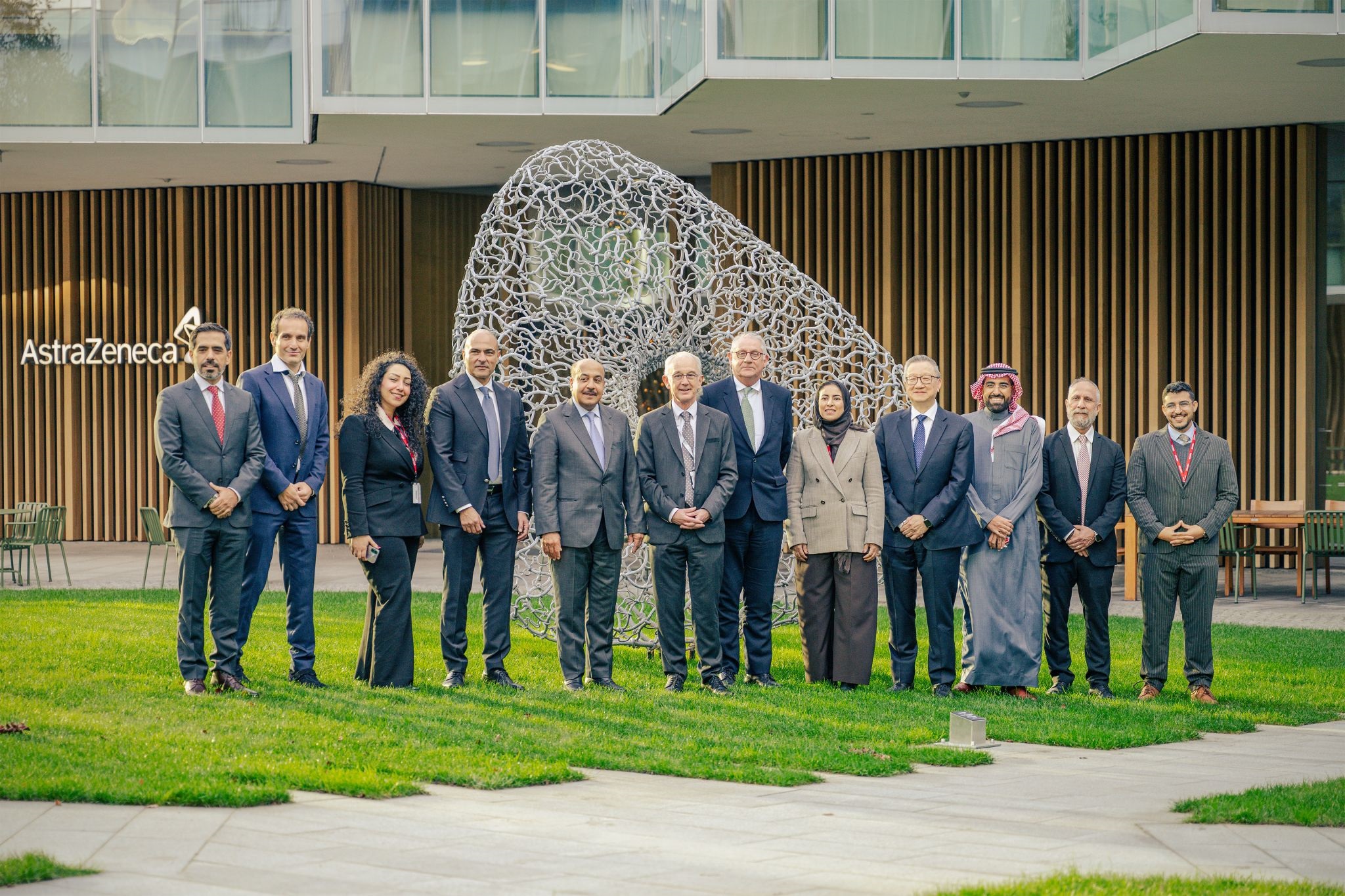أسترازينيكا تستضيف وفدًا من الشؤون الصحية بوزارة الحرس الوطني و«كيمارك» في كامبريدج لبحث برنامج العلاج بتقنيات تعديل الجينات
