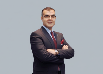 الدكتور محمد اللقاني مدير عام شركة إلبن اليونانية للأدوية في منطقة الشرق الأوسط وأفريقيا