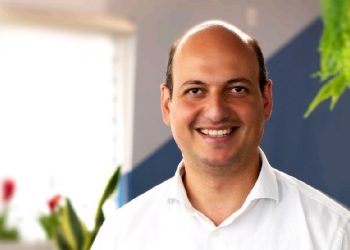 الدكتور حازم اليعقوب الدكتور حازم اليعقوب المؤسس المشارك لشركة باي فارما انتيليجنس