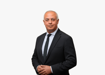 الدكتور طارق حسني الرئيس التنفيذي لشركة جمجوم فارما