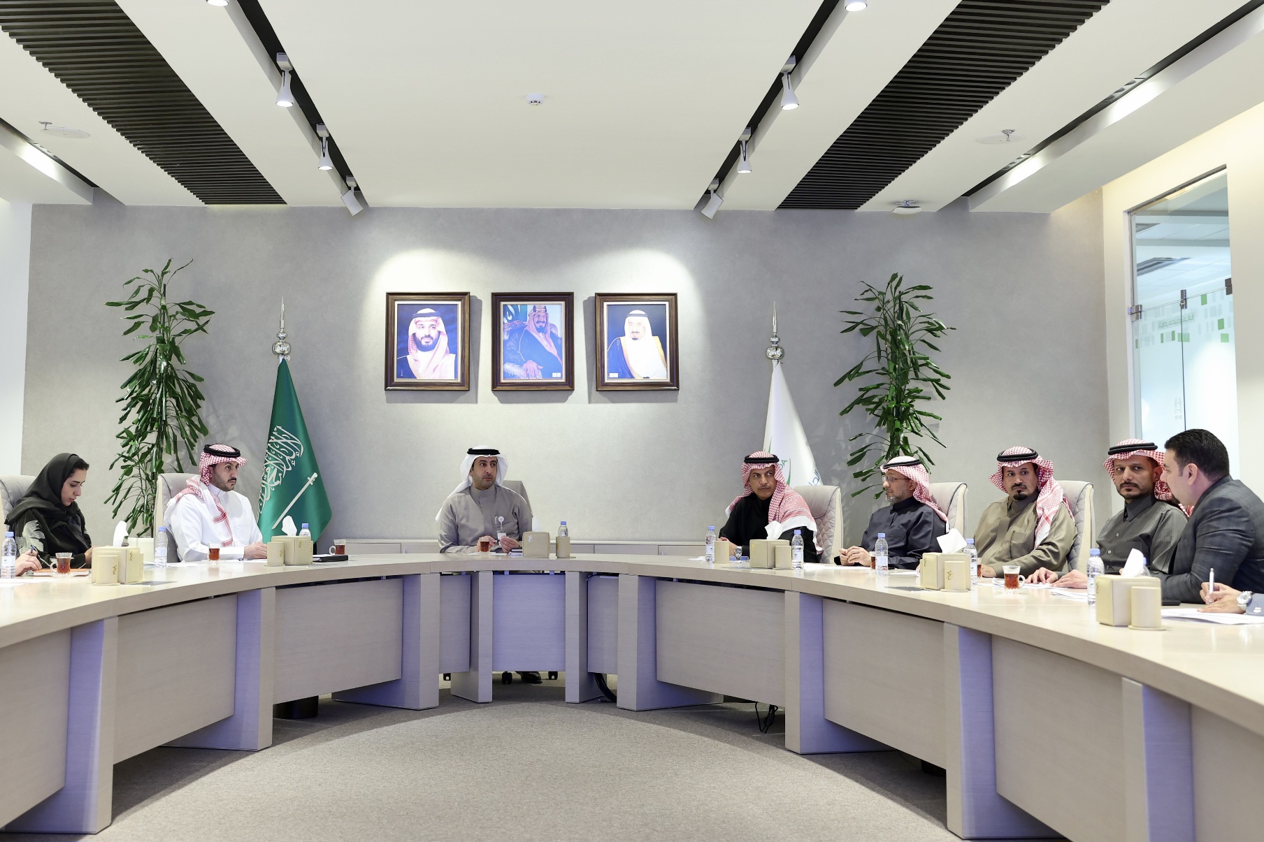 هيئة الغذاء والدواء تبحث مع اللجنة الوطنية للصيدليات تعزيز تطبيق نظام تتبع الأدوية «رصد»