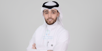 الدكتور مهند أبو عبيد مدير عام التسويق في القطاع التجاري بشركة سبيماكو الدوائية