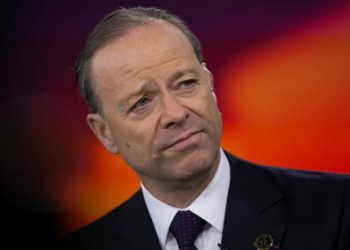 كريستوفر فيهباخر الرئيس التنفيذي لشركة بيوجين الامريكية