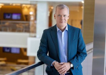 كريس بورنرالرئيس التنفيذي بريستول مايرز سكويب