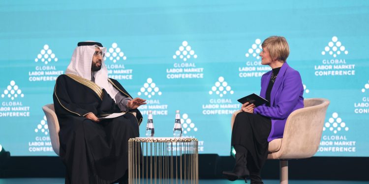 جلسة "التقدم الإنساني ومستقبل العمل"