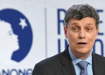 الرئيس التنفيذي لشركة دانون، أنتوان دو سانت أفريك،