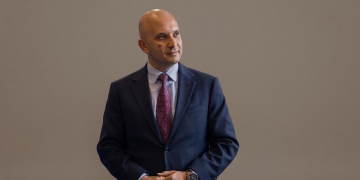 الدكتور محمد الزناتي مدير مبيعات التجزئة بمجموعة الرصيص السعودية