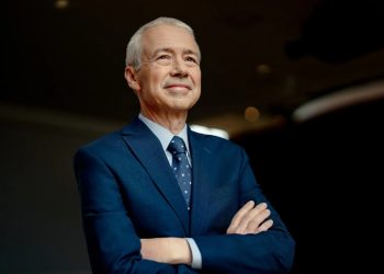 جواكين دواتو، الرئيس التنفيذي لشركة جونسون آند جونسون