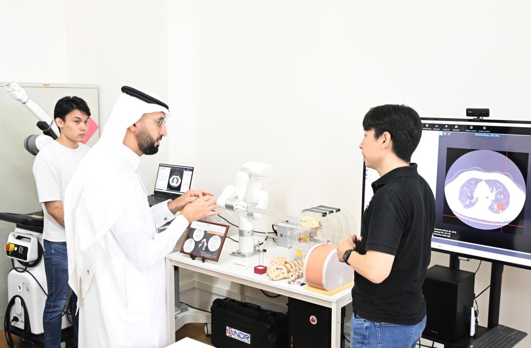 هيئة الغذاء والدواء السعودية تبحث جذب استثمارات سنغافورية في التقنيات الطبية والذكاء الاصطناعي