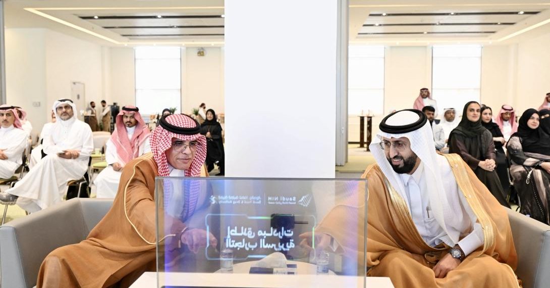 هيئة الغذاء والدواء والمعهد الوطني لأبحاث الصحة يدشنان 5 مبادرات لتسريع الدراسات السريرية وتطوير الأدوية
