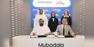توقيع اتفاقية التعاون الاستراتيجي بين إيلي ليلي ومبادلة بايو في قمة مستقبل الصحة بأبوظبي 2026.